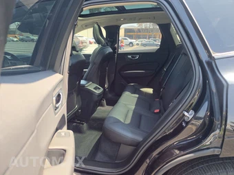 2025 Volvo XC60 B5 Plus – miniatura 13