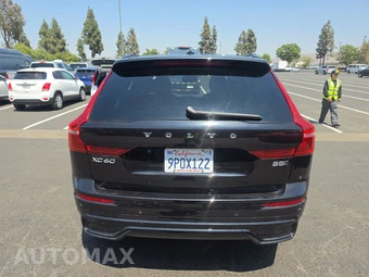 2025 Volvo XC60 B5 Plus – miniatura 5