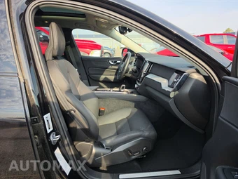 2025 Volvo XC60 B5 Plus - miniatura 8