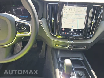 2025 Volvo XC60 B5 Plus – miniatura 11