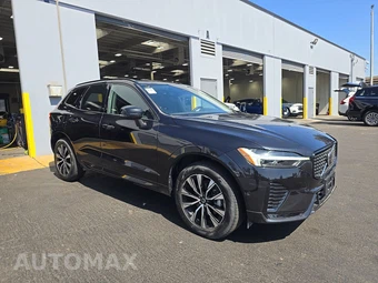 2025 Volvo XC60 B5 Plus – miniatura 3
