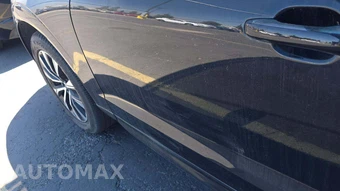 2025 Volvo XC60 B5 Plus – miniatura 32