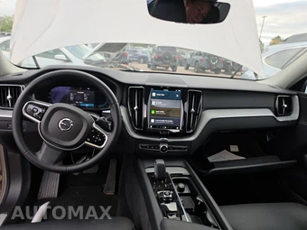 2025 Volvo XC60 B5 Plus – miniatura 11