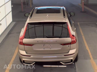 2025 Volvo XC60 B5 Plus – miniatura 5