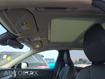 2025 Volvo XC60 B5 Plus – miniatura 22