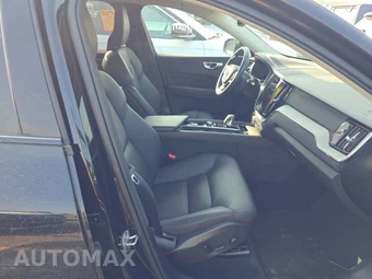 2025 Volvo XC60 B5 Plus – miniatura 8