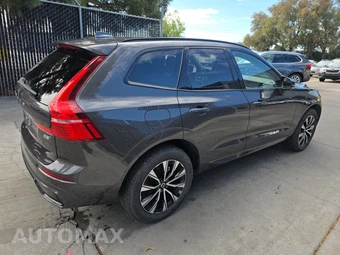 2025 Volvo XC60 B5 Plus – miniatura 4