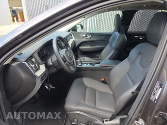 2025 Volvo XC60 B5 Plus – miniatura 7
