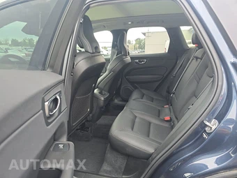 2025 Volvo XC60 B5 Plus – miniatura 13