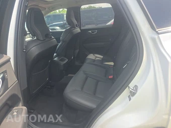 2025 Volvo XC60 B5 Plus – miniatura 13