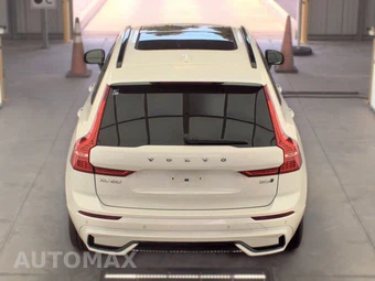 2025 Volvo XC60 B5 Plus – miniatura 5
