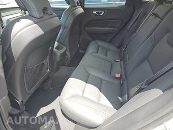 2025 Volvo XC60 B5 Plus – miniatura 13