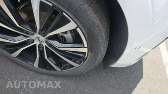 2025 Volvo XC60 B5 Plus – miniatura 25