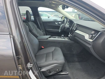 2025 Volvo XC60 B5 Plus - miniatura 8