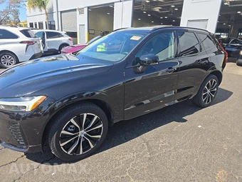 2025 Volvo XC60 B5 Plus