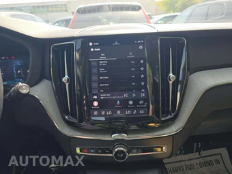 2025 Volvo XC60 B5 Plus – miniatura 10