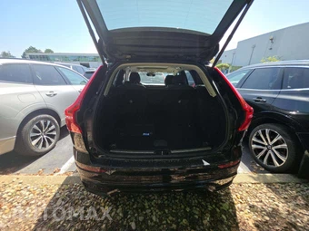2025 Volvo XC60 B5 Plus – miniatura 14