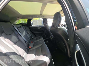 2025 Volvo XC60 B5 Plus – miniatura 16