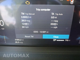 2025 Volvo XC60 B5 Plus – miniatura 12
