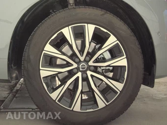 2025 Volvo XC60 B5 Plus – miniatura 10