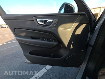 2025 Volvo XC60 B5 Plus – miniatura 15