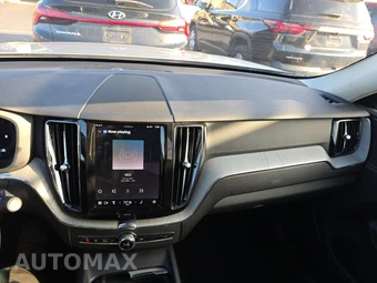 2025 Volvo XC60 B5 Plus – miniatura 17