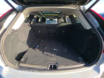 2025 Volvo XC60 B5 Plus – miniatura 23