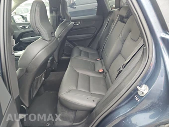 2025 Volvo XC60 B5 Plus – miniatura 13