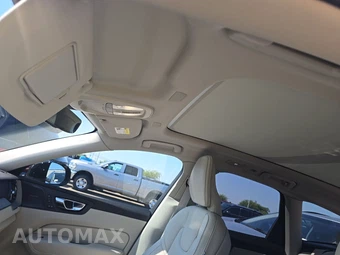 2025 Volvo XC60 B5 Ultra - miniatura 19