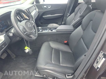 2025 Volvo XC60 Core Dark Theme - miniatura 7