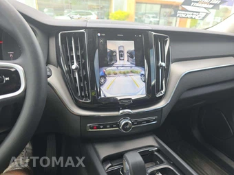 2025 Volvo XC60 Plug-In Hybrid T8 Plus - miniatura 10