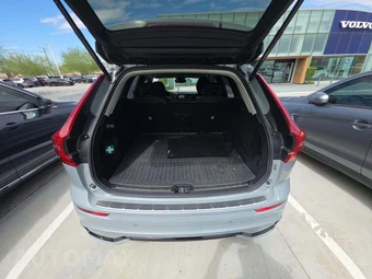 2025 Volvo XC60 Plug-In Hybrid T8 Plus - miniatura 14