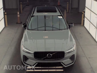 2025 Volvo XC60 Plug-In Hybrid T8 Plus - miniatura 2