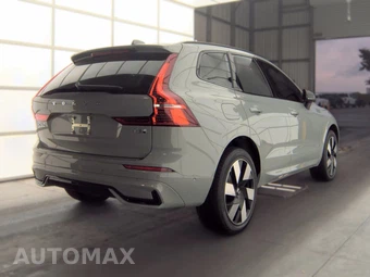 2025 Volvo XC60 Plug-In Hybrid T8 Plus - miniatura 4
