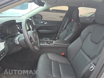 2025 Volvo XC60 Plug-In Hybrid T8 Plus - miniatura 7