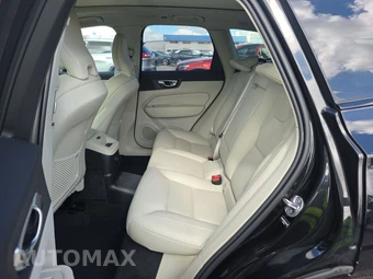 2025 Volvo XC60 Plug-In Hybrid T8 Plus - miniatura 13