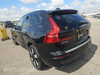 2025 Volvo XC60 Plug-In Hybrid T8 Plus - miniatura 6
