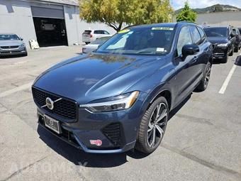2025 Volvo XC60 Plug-In Hybrid T8 Ultra