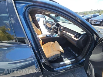 2025 Volvo XC60 Plug-In Hybrid T8 Ultra - miniatura 18