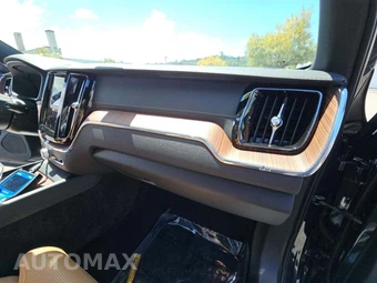 2025 Volvo XC60 Plug-In Hybrid T8 Ultra - miniatura 19