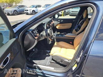 2025 Volvo XC60 Plug-In Hybrid T8 Ultra - miniatura 6