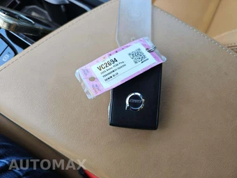 2025 Volvo XC60 Plug-In Hybrid T8 Ultra - miniatura 8
