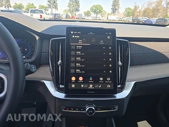 2025 Volvo XC90 Core 7-Passenger - miniatura 11