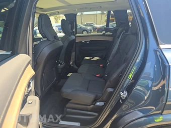 2025 Volvo XC90 Core 7-Passenger - miniatura 13