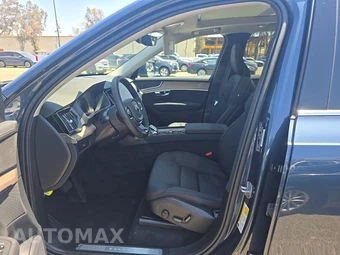 2025 Volvo XC90 Core 7-Passenger - miniatura 7
