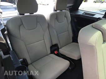 2025 Volvo XC90 Core 7-Passenger – miniatura 14