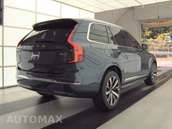 2025 Volvo XC90 Core 7-Passenger – miniatura 4