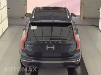 2025 Volvo XC90 Core 7-Passenger – miniatura 5