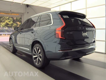 2025 Volvo XC90 Core 7-Passenger – miniatura 6