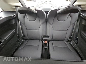 2025 Volvo XC90 Core 7-Passenger – miniatura 14